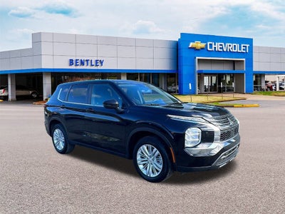 2022 Mitsubishi Outlander ES