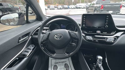 2022 Toyota C-HR XLE