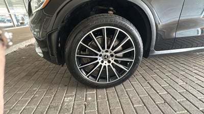 2021 Mercedes-Benz GLC GLC 300