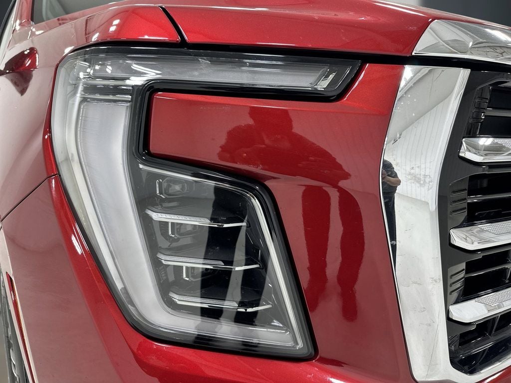 2025 GMC Yukon Elevation