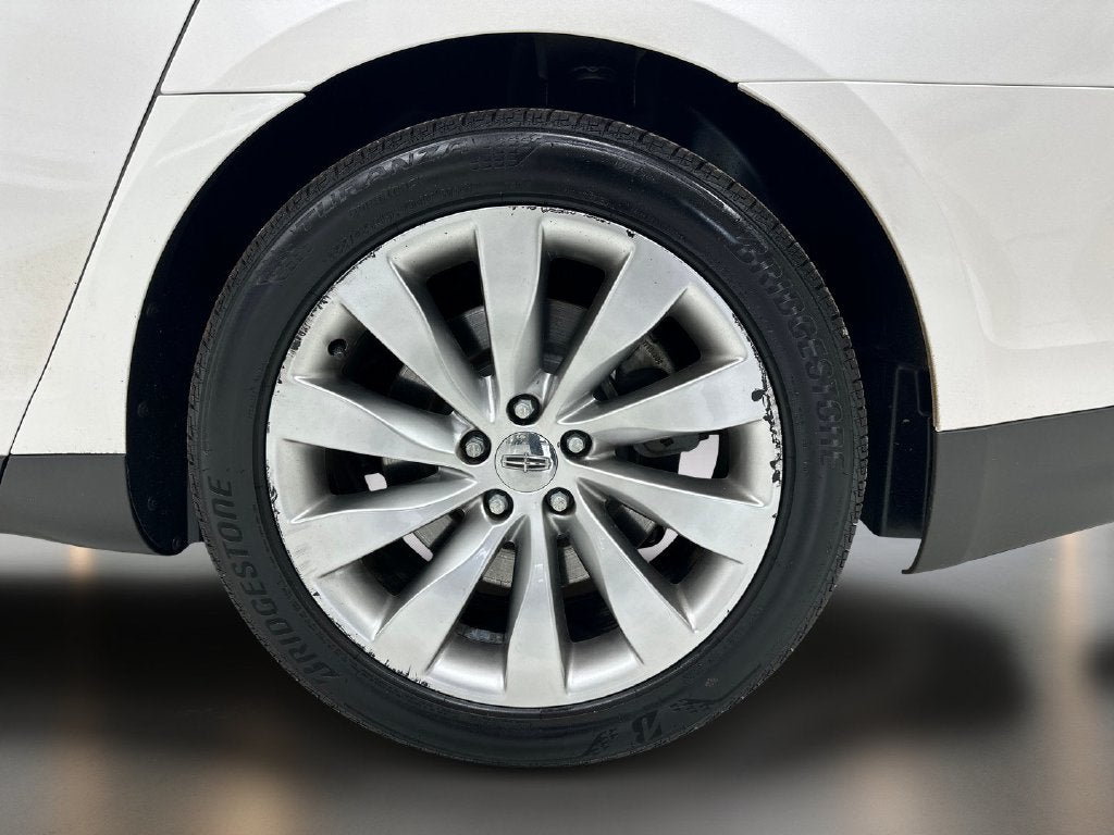 2014 Lincoln MKS Base