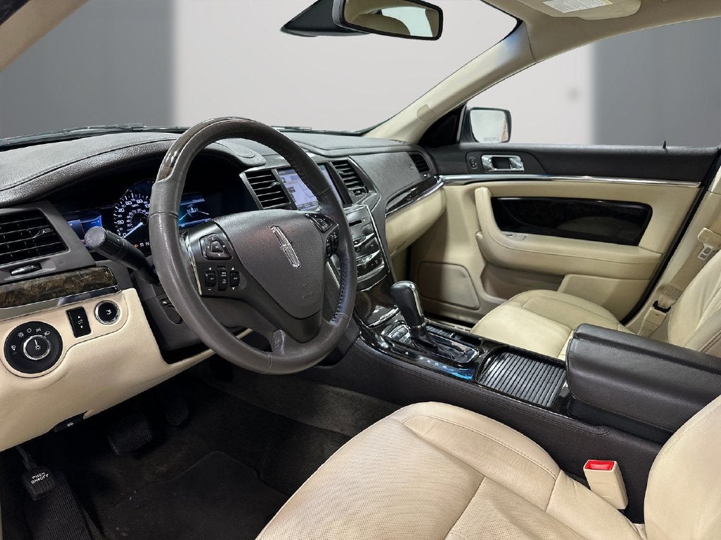 2014 Lincoln MKS Base