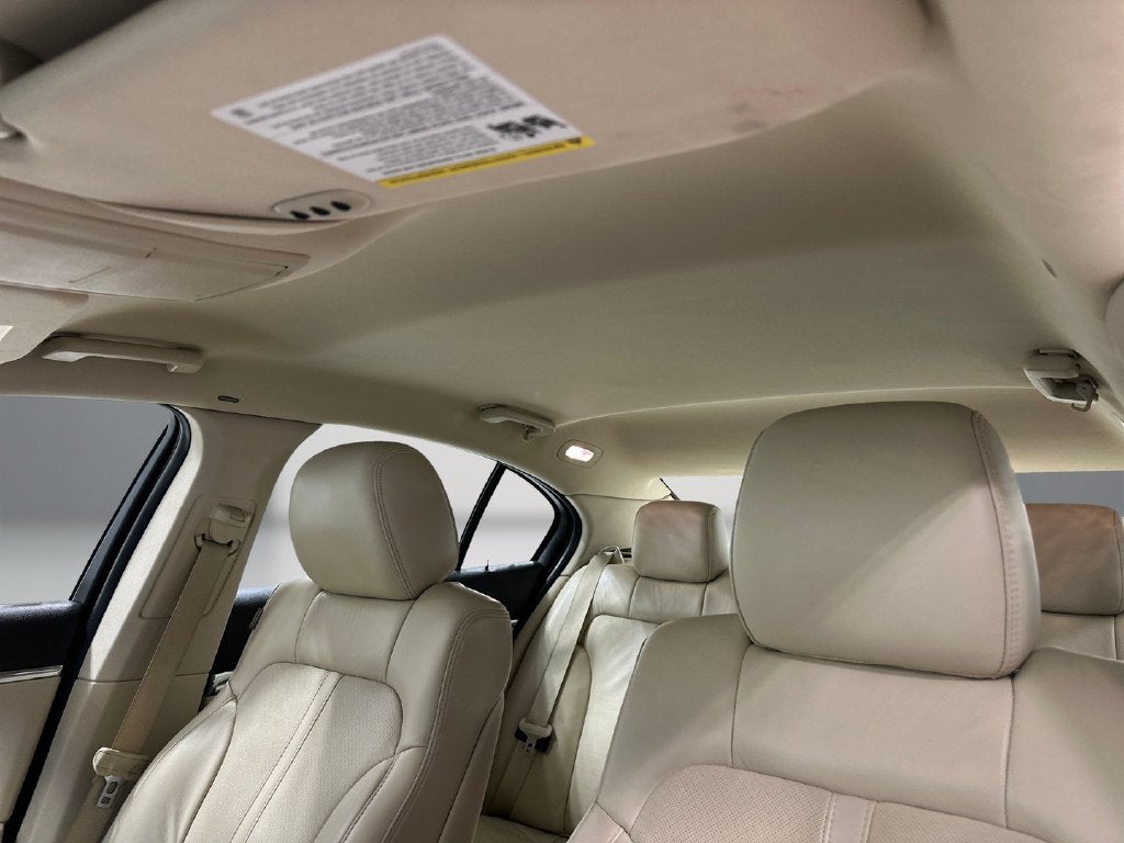 2014 Lincoln MKS Base