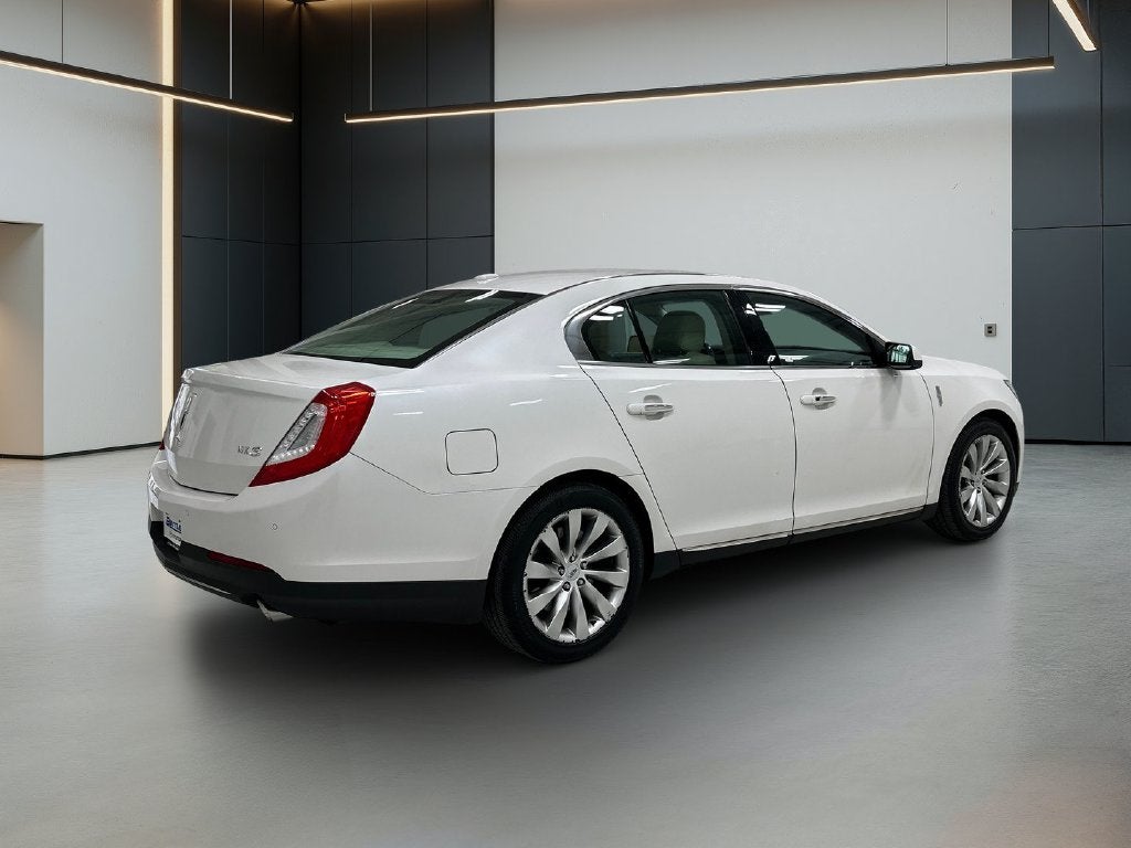 2014 Lincoln MKS Base