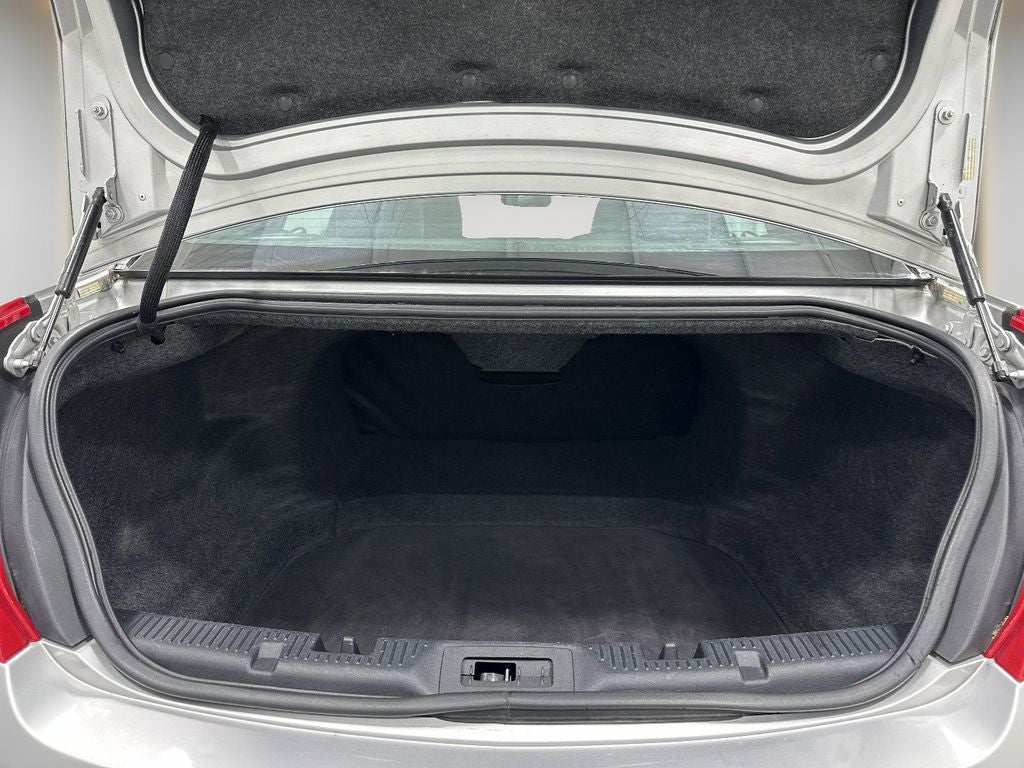 2014 Lincoln MKS Base