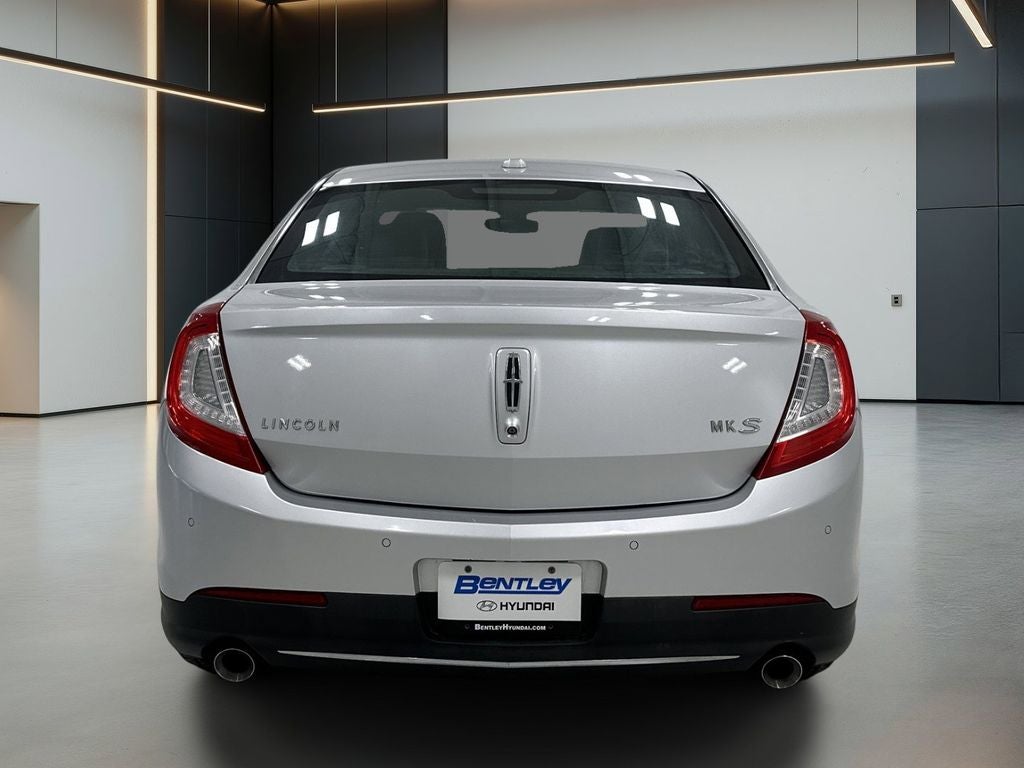2014 Lincoln MKS Base