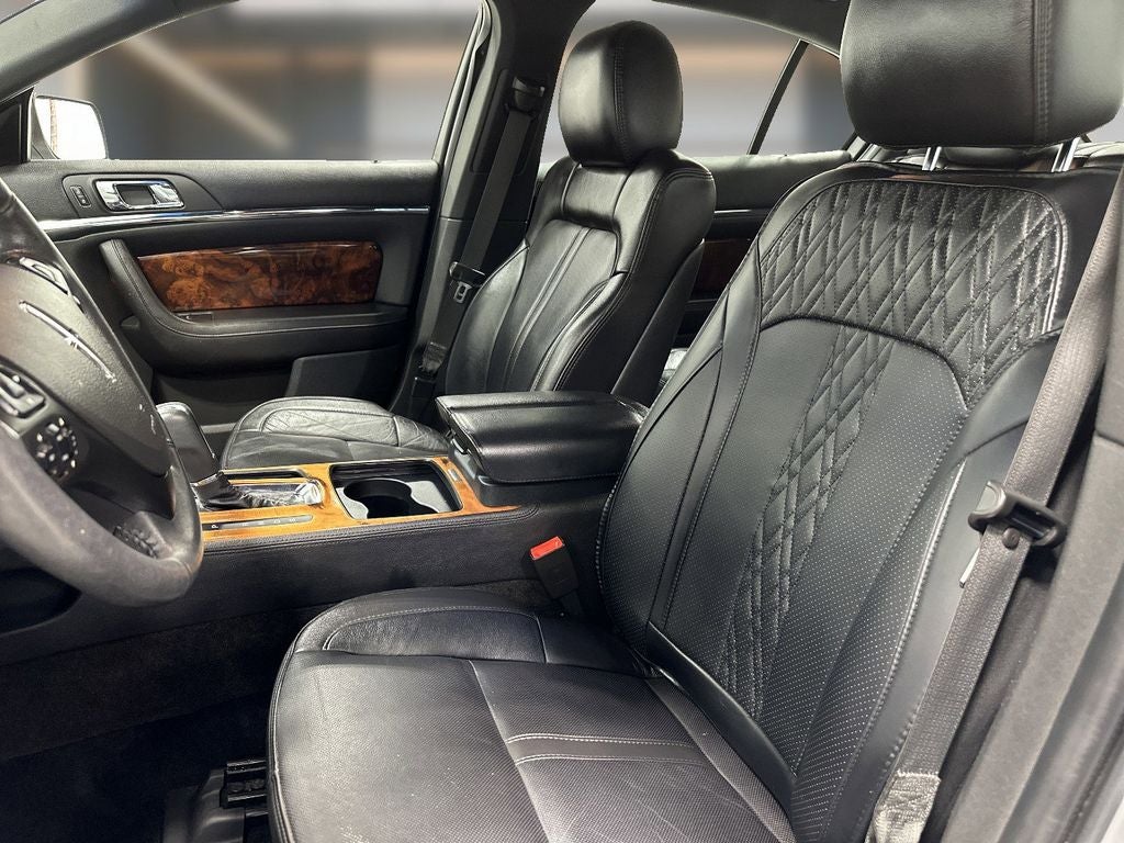 2014 Lincoln MKS Base