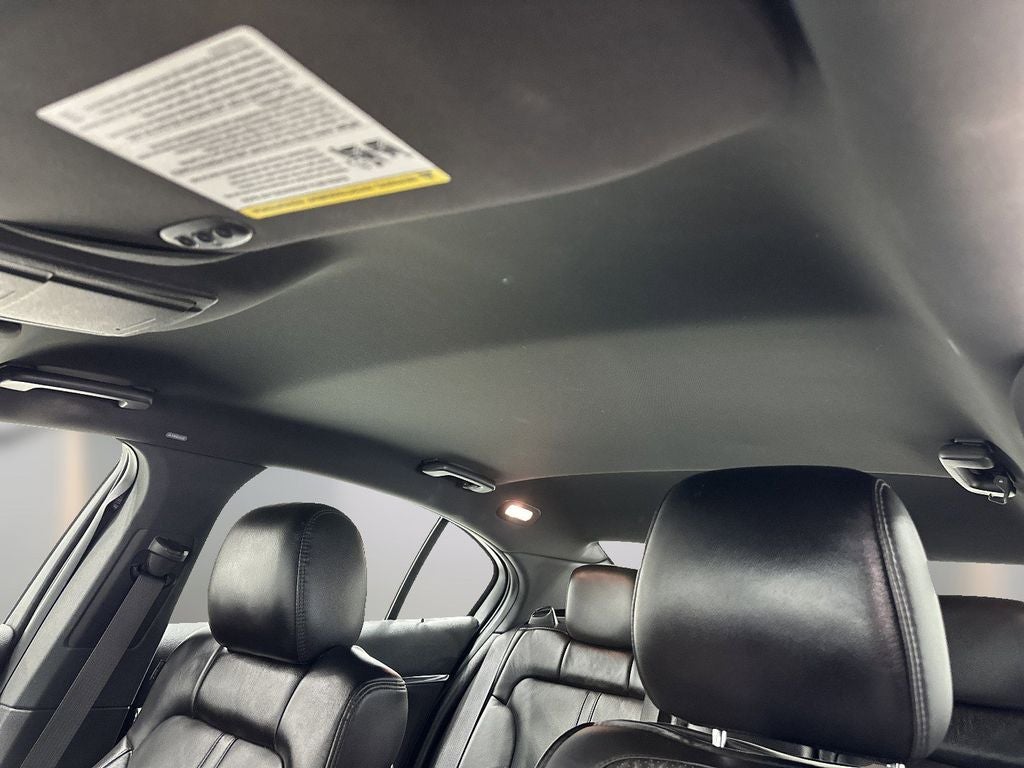 2014 Lincoln MKS Base