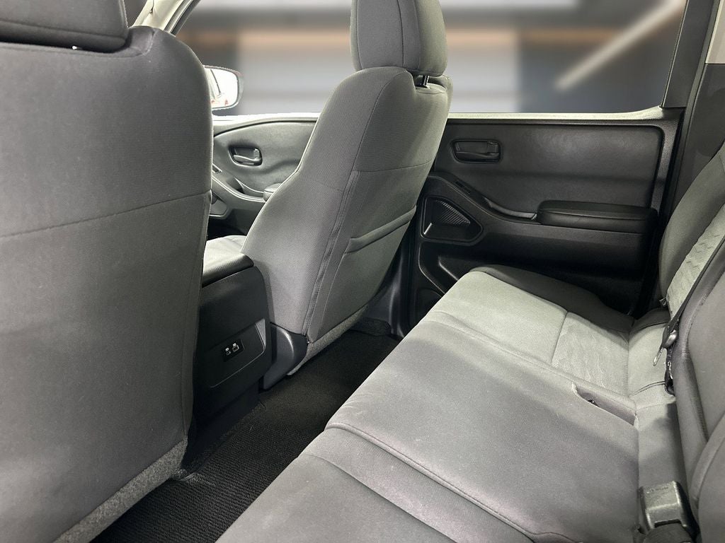 2022 Nissan Frontier S