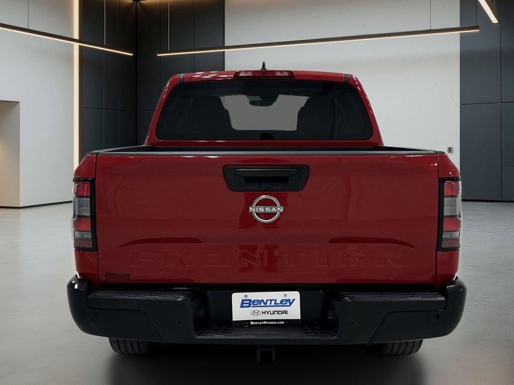 2022 Nissan Frontier S
