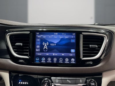 2020 Chrysler Pacifica Touring