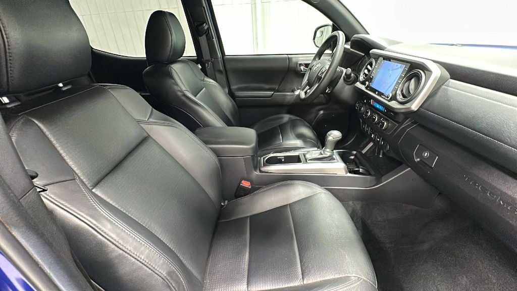 2023 Toyota Tacoma Limited V6