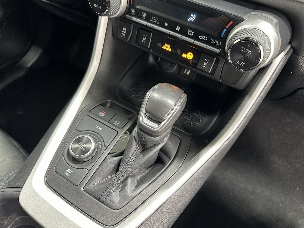 2023 Toyota RAV4 Hybrid SE