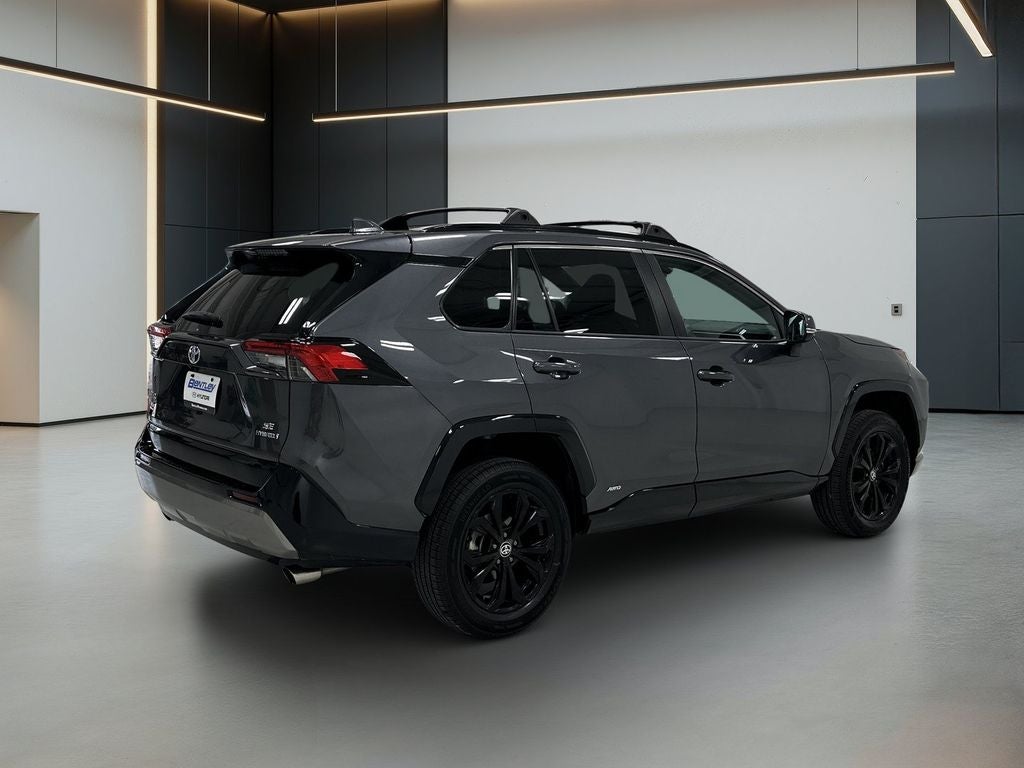 2023 Toyota RAV4 Hybrid SE