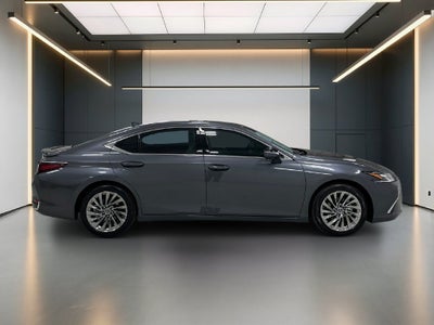 2024 Lexus ES 300h Ultra Luxury