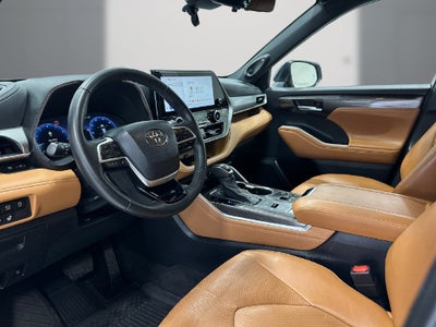 2023 Toyota Highlander Platinum