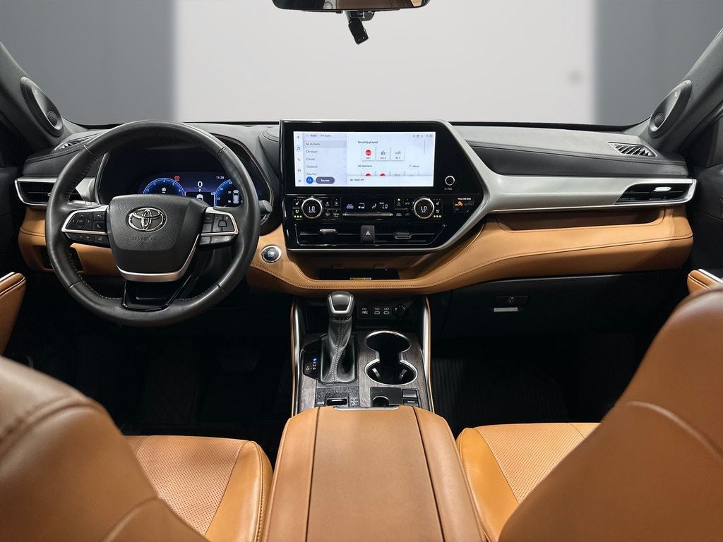 2023 Toyota Highlander Platinum