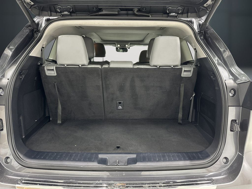 2024 Toyota Highlander Platinum