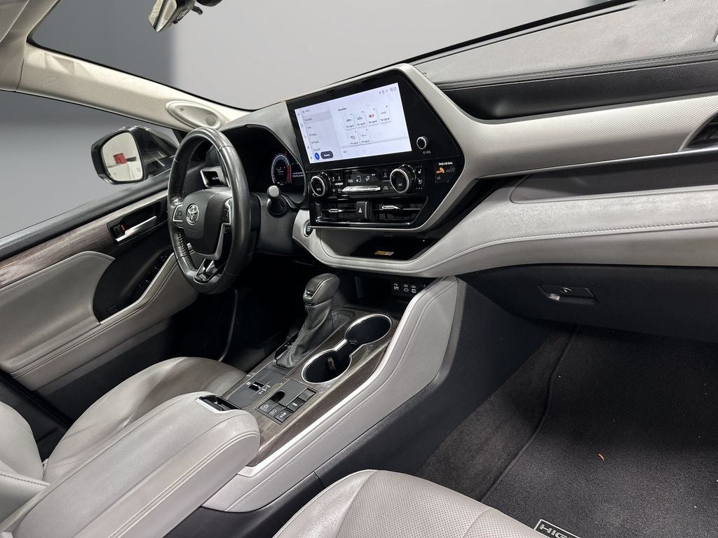 2024 Toyota Highlander Platinum