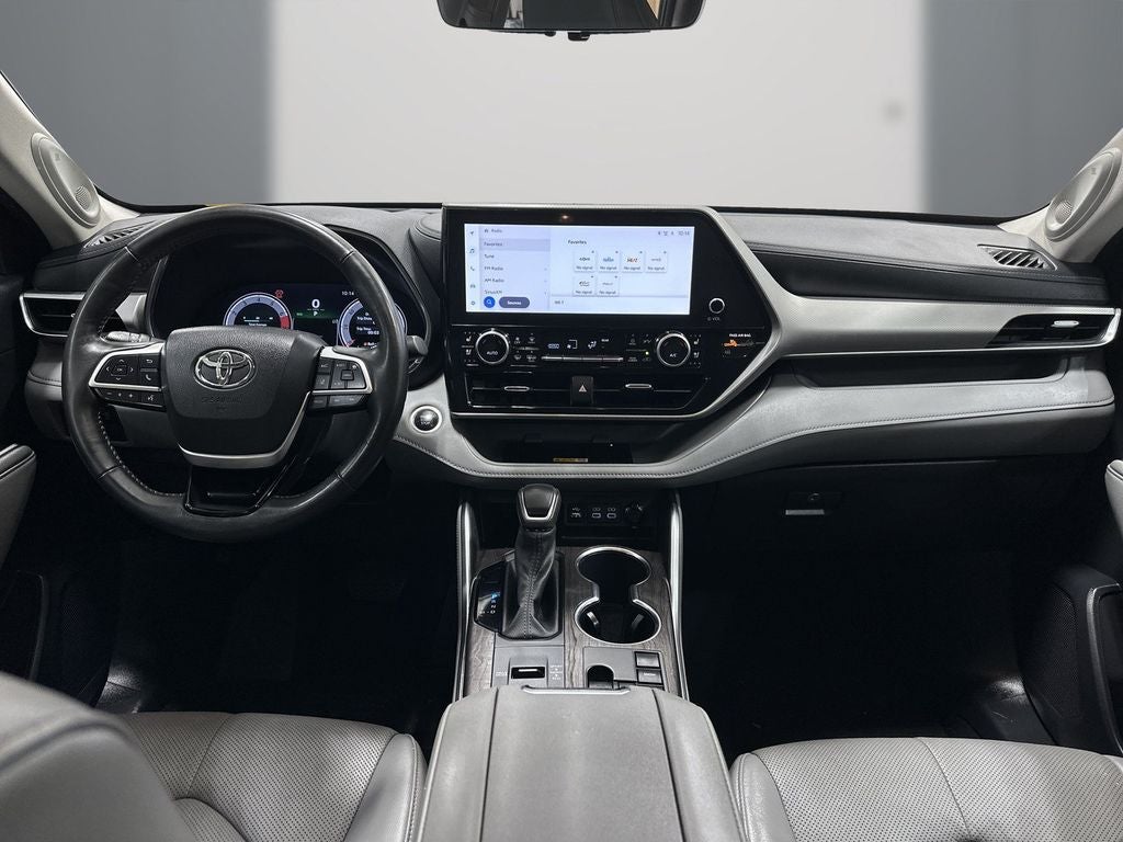 2024 Toyota Highlander Platinum