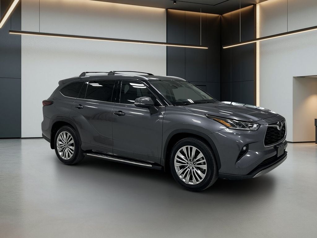 2024 Toyota Highlander Platinum