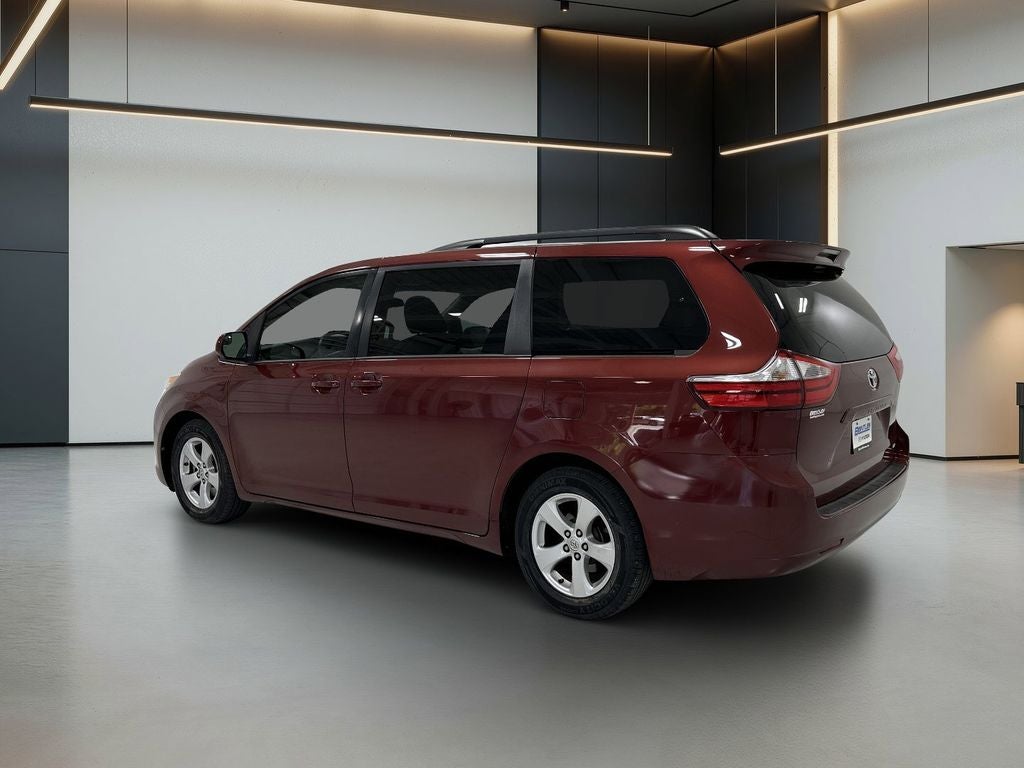 2017 Toyota Sienna LE 8 Passenger