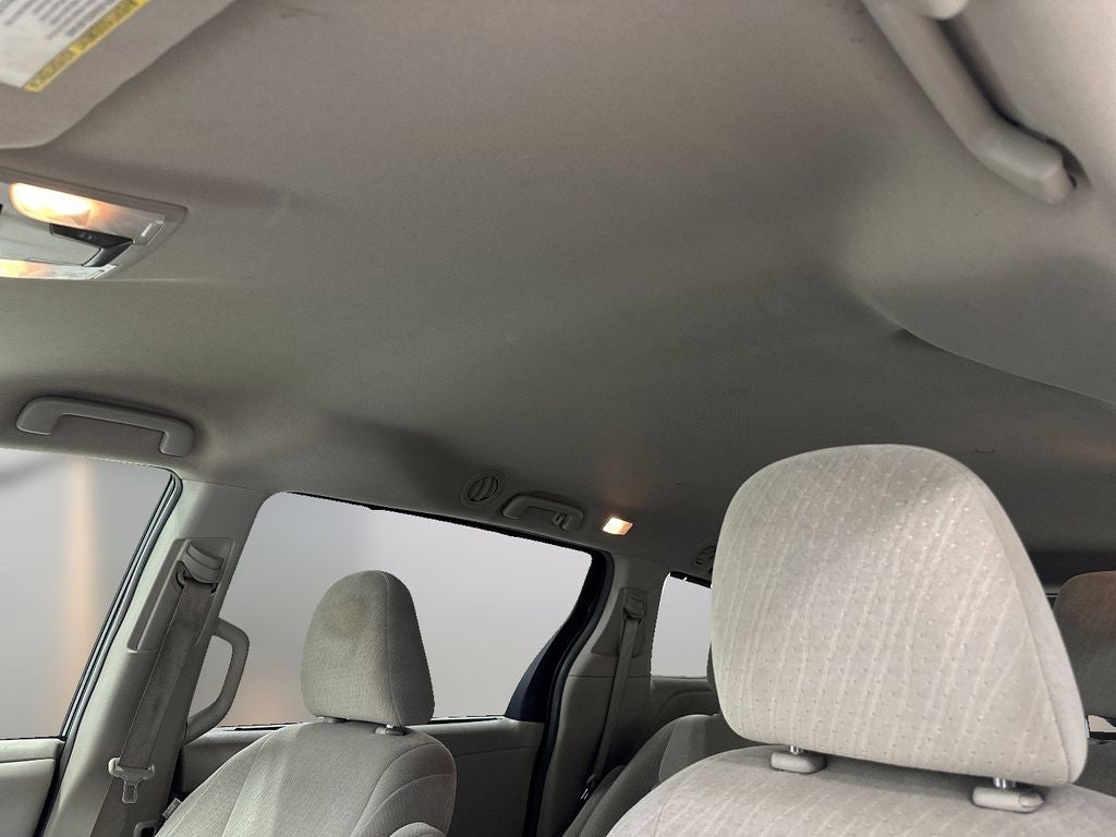 2017 Toyota Sienna LE 8 Passenger