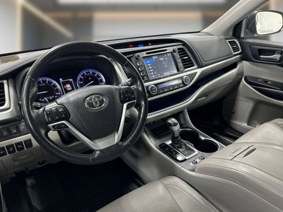 2018 Toyota Highlander Limited Platinum