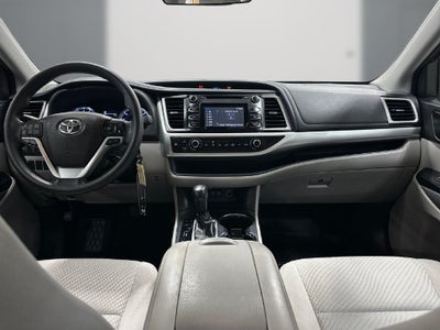 2017 Toyota Highlander LE