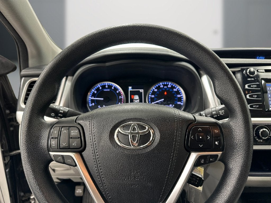 2017 Toyota Highlander LE