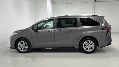 2023 Toyota Sienna Limited 7 Passenger