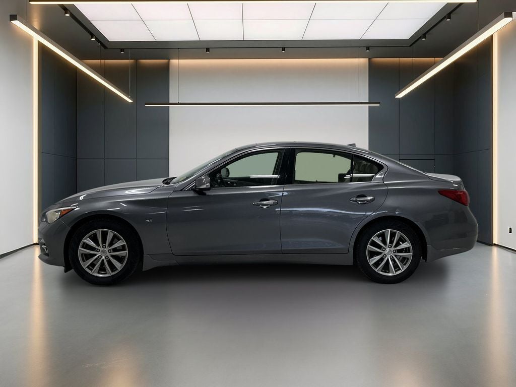 2015 INFINITI Q50 Base