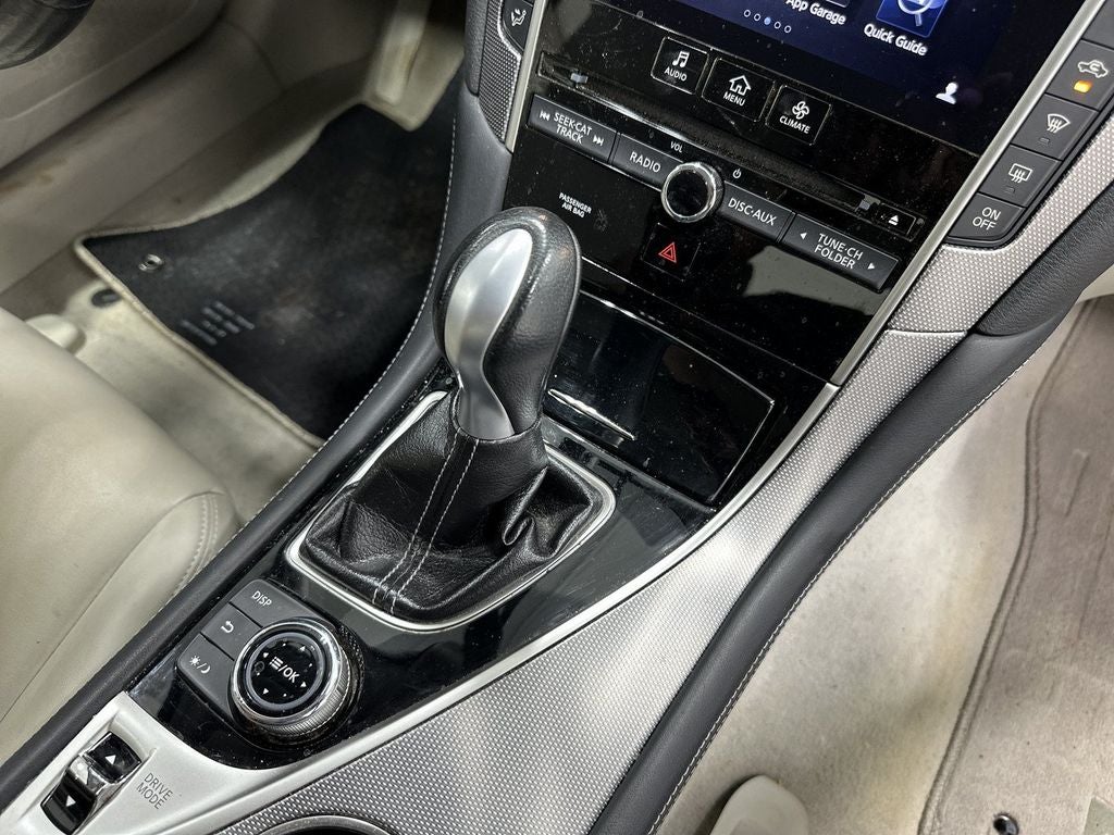 2015 INFINITI Q50 Base