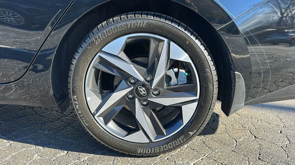 2022 Hyundai Elantra Limited