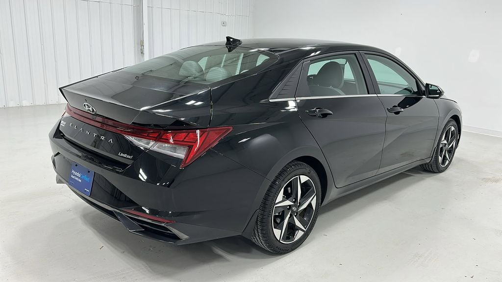 2022 Hyundai Elantra Limited