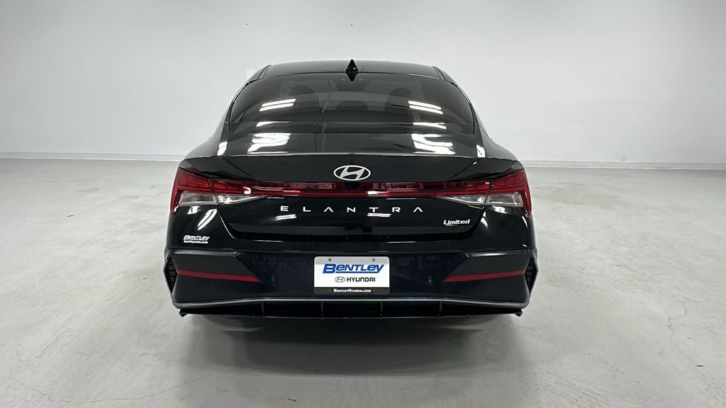 2024 Hyundai Elantra Limited