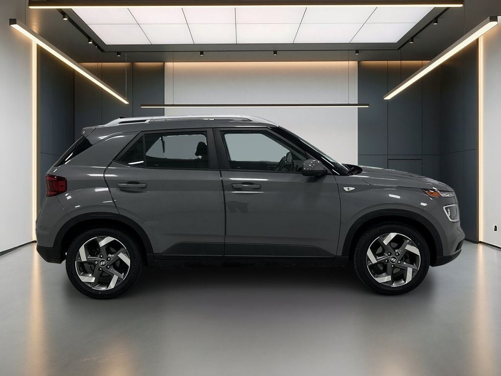 2022 Hyundai Venue SEL