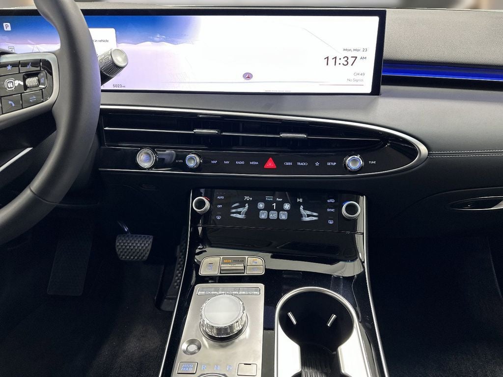 2026 Genesis GV70 2.5T