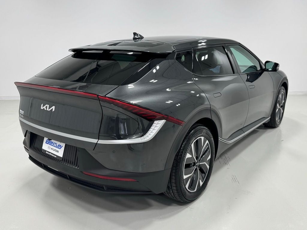 2024 Kia EV6 Light