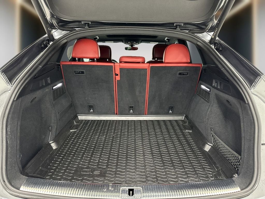 2022 Audi SQ5 Sportback Prestige quattro