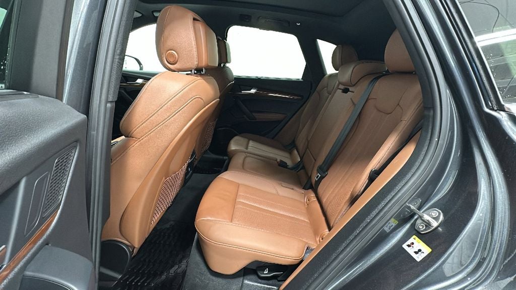 2022 Audi Q5 45 S line Premium quattro