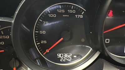 2017 Porsche Cayenne Platinum Edition