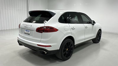 2017 Porsche Cayenne Platinum Edition